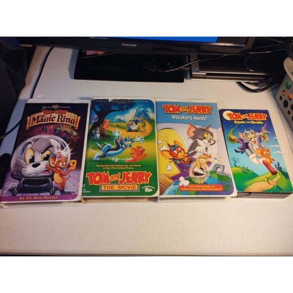 Tom And Jerry VHS Lot of 4 Tapes - Picture 1 of 7